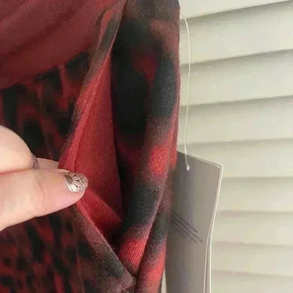 Zella all day girls size large (10-12) red leopard print sweatpants - Picture 6 of 6